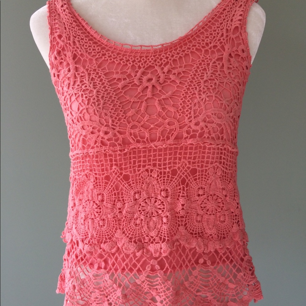 MUDD coral Crochet sleeveless
